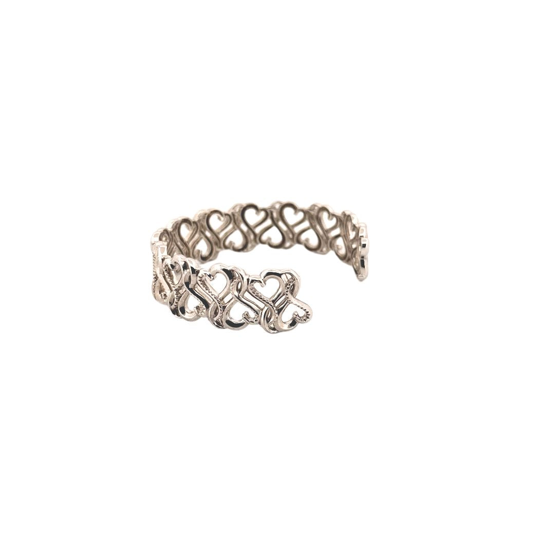 Petite Heart Bangle