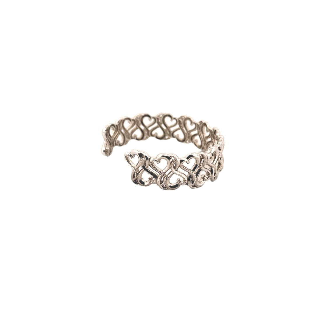 Petite Heart Bangle