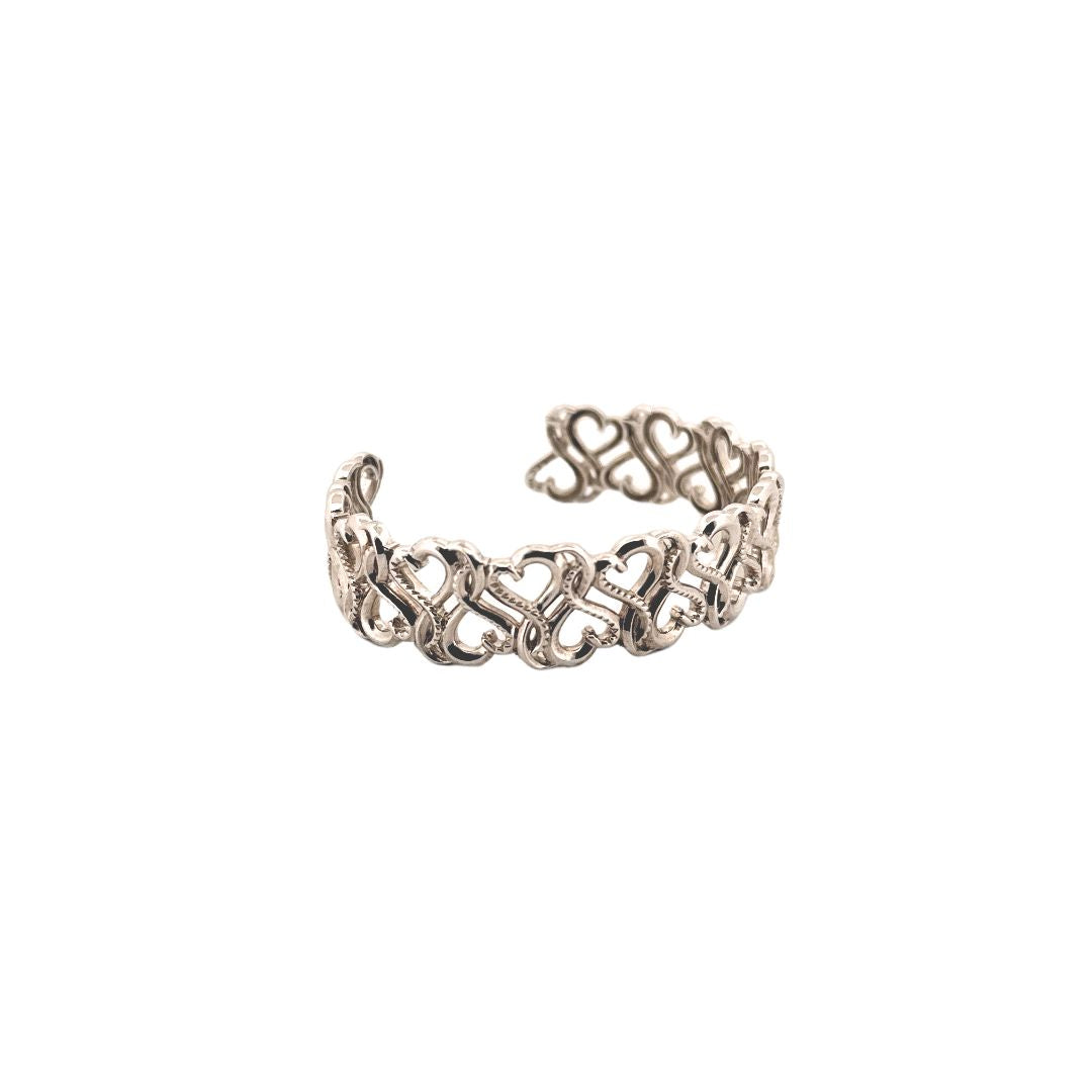 Petite Heart Bangle