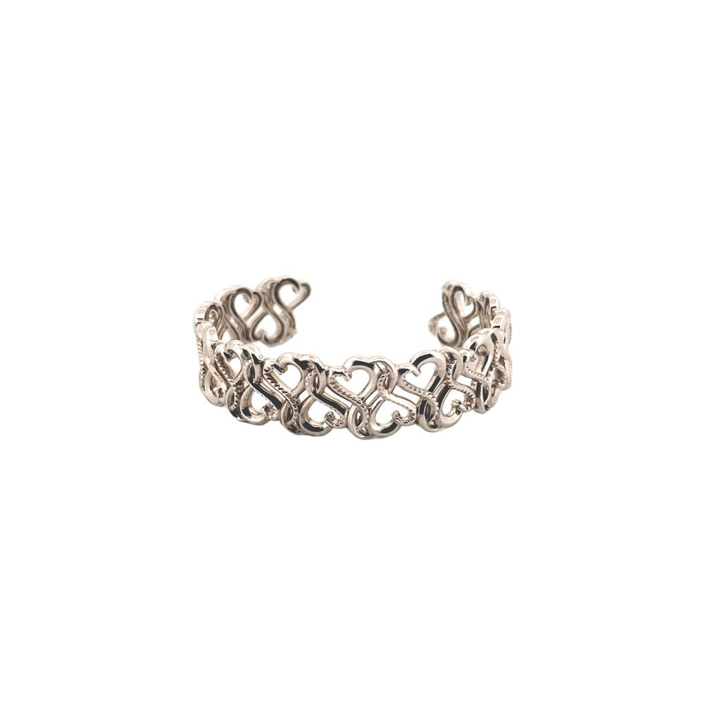 Petite Heart Bangle